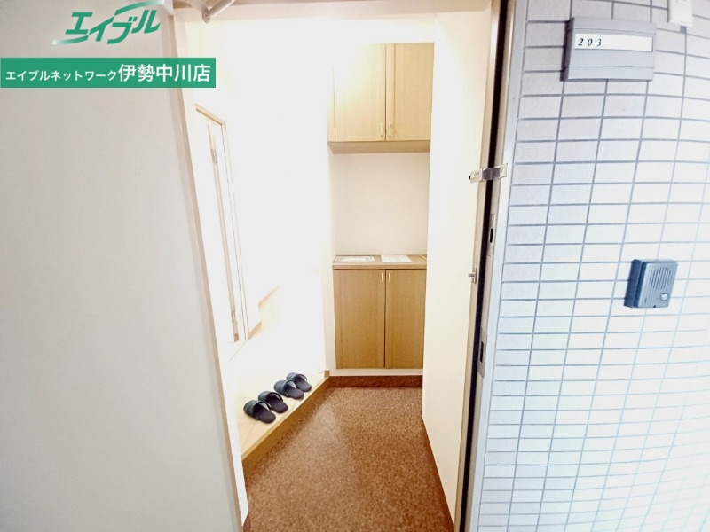 玄関　同型反転参考写真