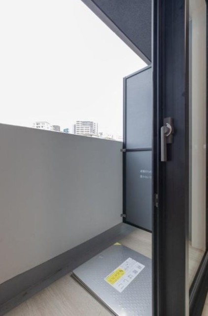 バルコニー　バルコニー