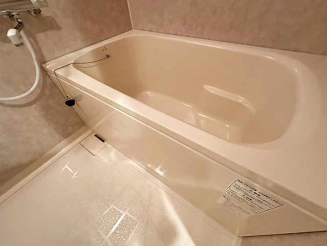 バス・シャワールーム　詳細は、RISUMO江坂本店までお問合せください♪