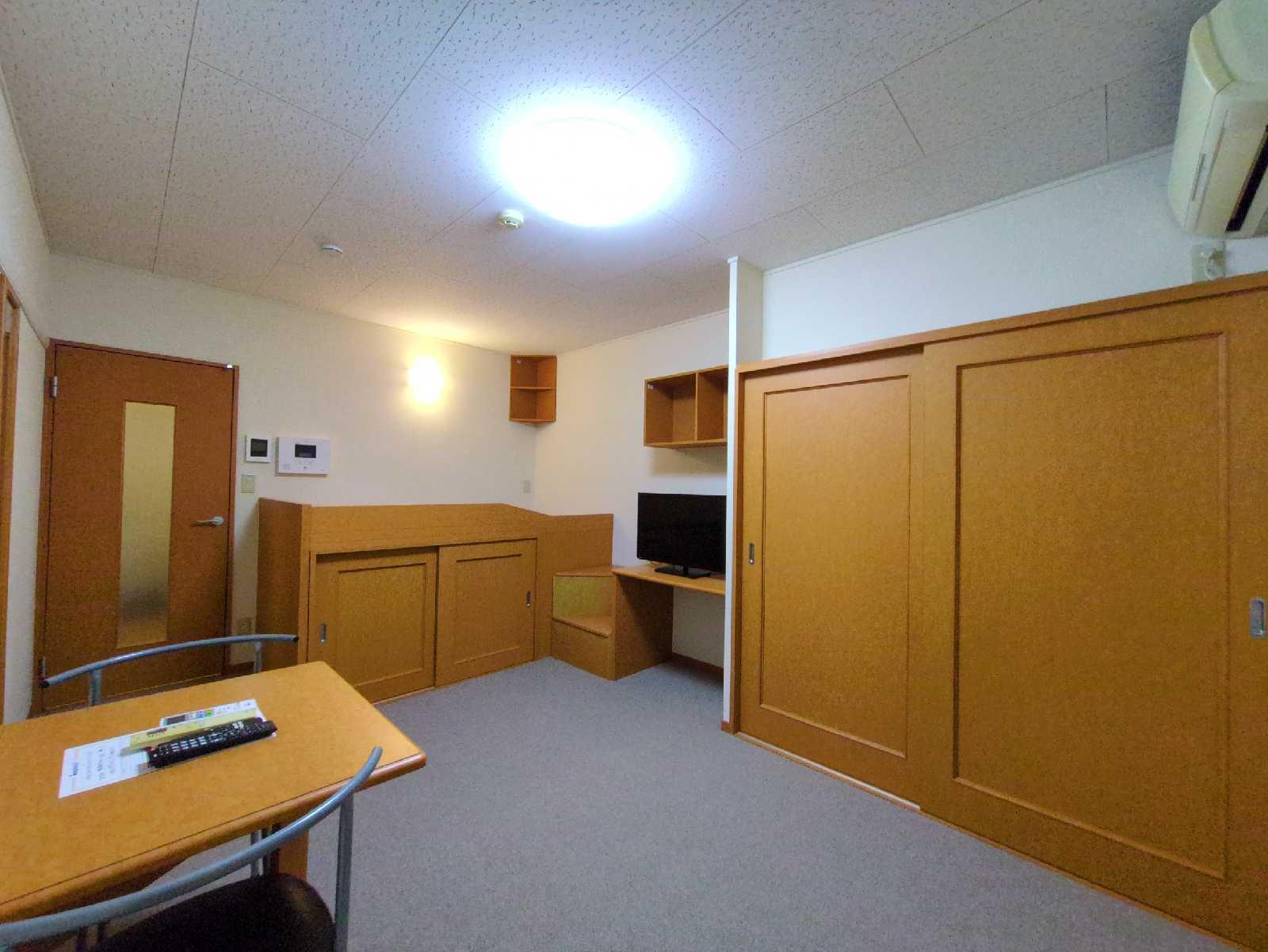 ＪＲ播但線 香呂駅 徒歩15分 2階建 築21年の居間写真