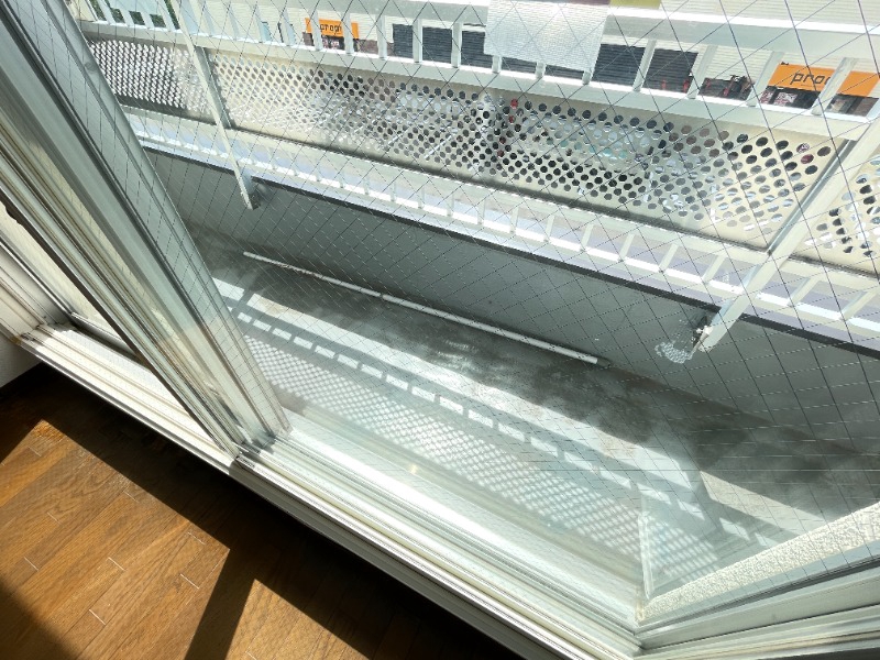 バルコニー　バルコニー