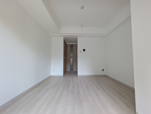 居室・リビング　２０１号室の室内写真となります。