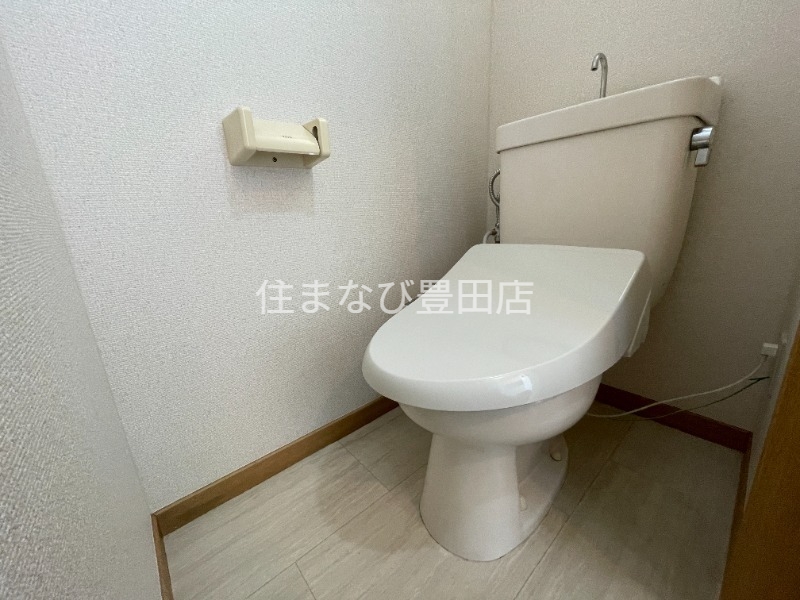 トイレ　別部屋写真