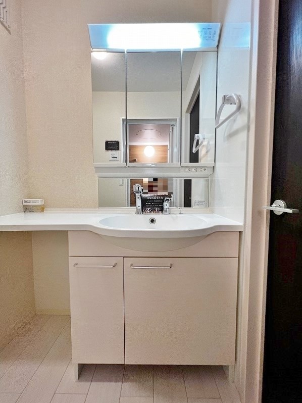 洗面設備　★シャワー付き洗面台★