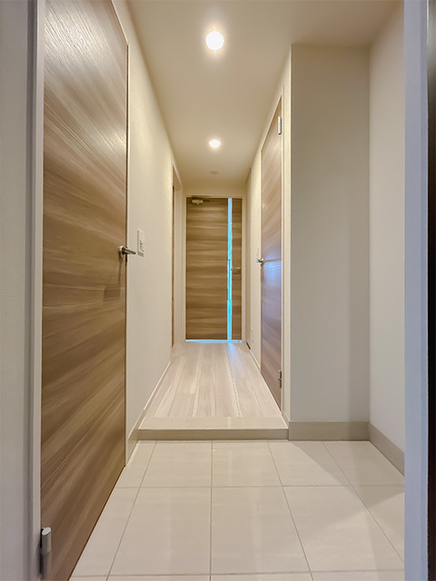 玄関　※写真は同タイプ住戸です。