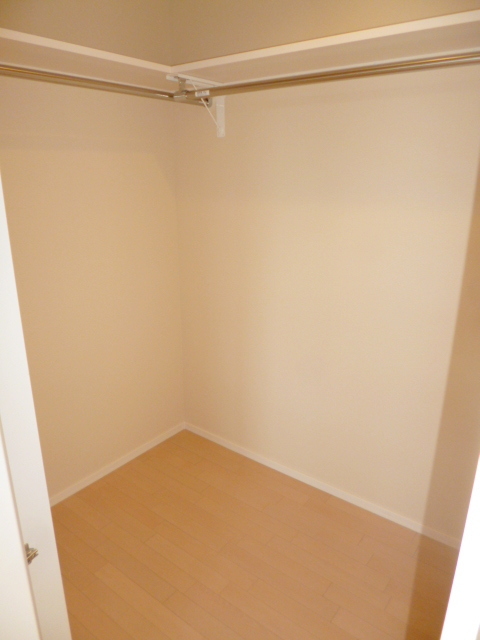 収納　★広々ウォークインクローゼット★