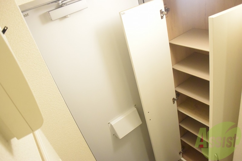 玄関　大容量のシューズボックス付き！！