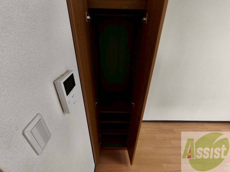 収納　クローゼットがありました。お洋服や荷物はここへ