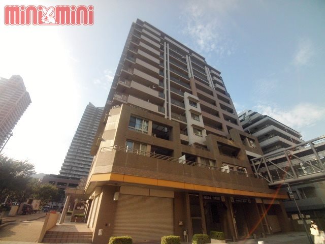 建物外観　六甲道駅前に建つウェルブ六甲道