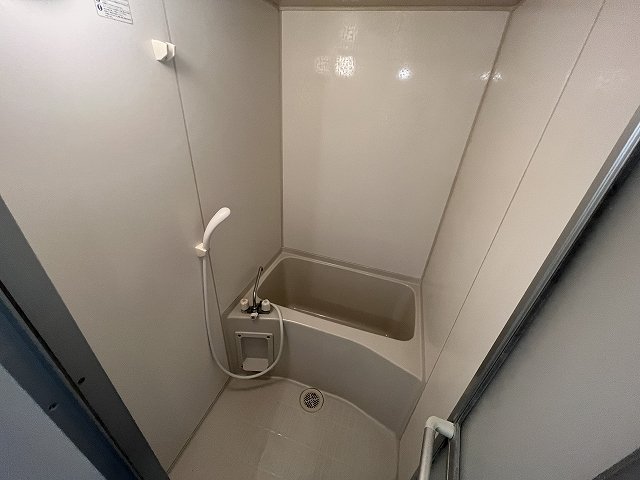 バス・シャワールーム　お風呂です