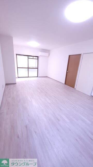 居室・リビング　★お部屋探しは株式会社タウンハウジング東京まで★