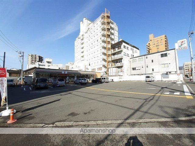 コンビニ　セブン－イレブン　高知升形店（コンビニ）まで8m