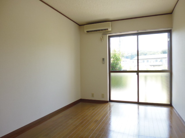 居室・リビング　居室1