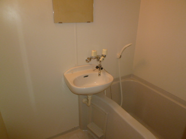 バス・シャワールーム　バス