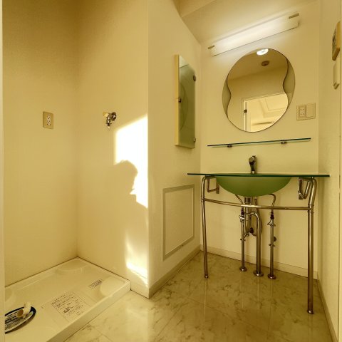 洗面設備　同仕様タイプです