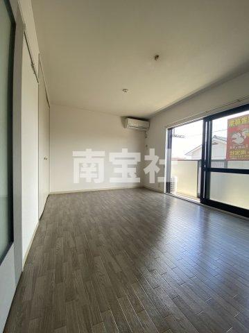 居室・リビング　使いやすいエアコン付きの居間です