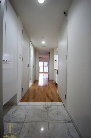 玄関　QC Flat北堀江