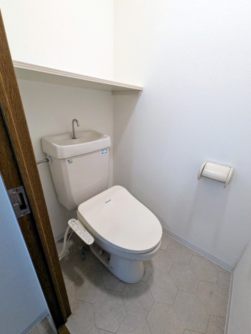 トイレ　ウォシュレット新設