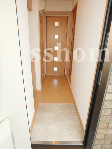 玄関　廊下のあるタイプ