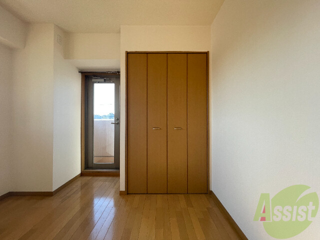 収納　寝室にあったクローゼット。荷物がたくさんあっても大丈夫。