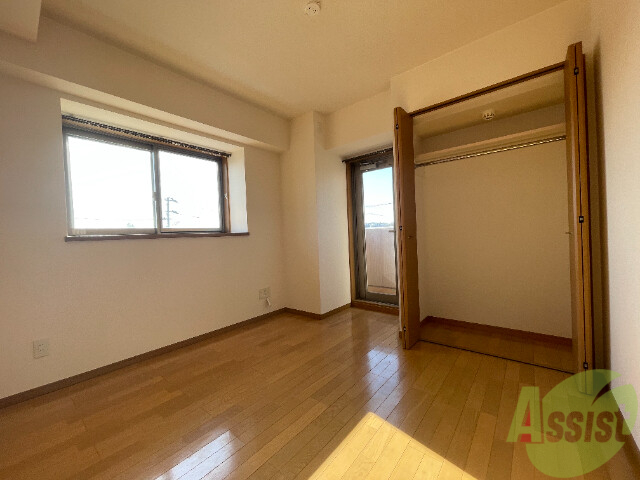 その他部屋・スペース　６．８帖の洋室です。シンプルで落ち着きのあるお部屋です。