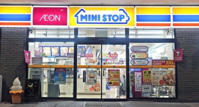 コンビニ　ミニストップ（コンビニ）まで827m