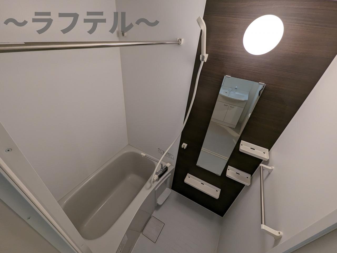 バス・シャワールーム　別部屋イメージ写真