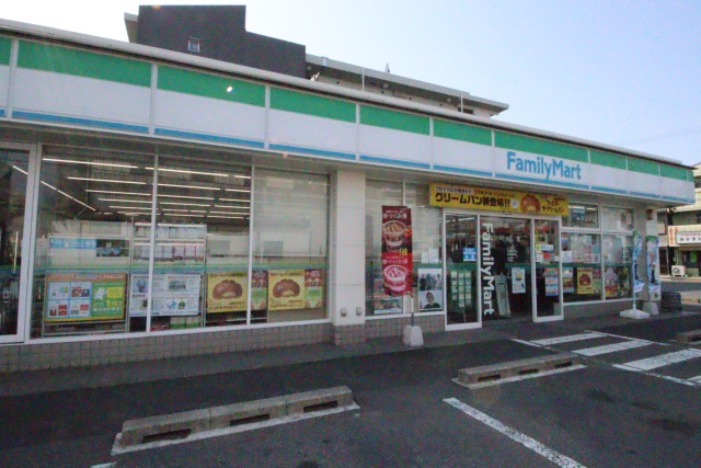 コンビニ　ファミリーマート　熱田古新町店（コンビニ）まで118m
