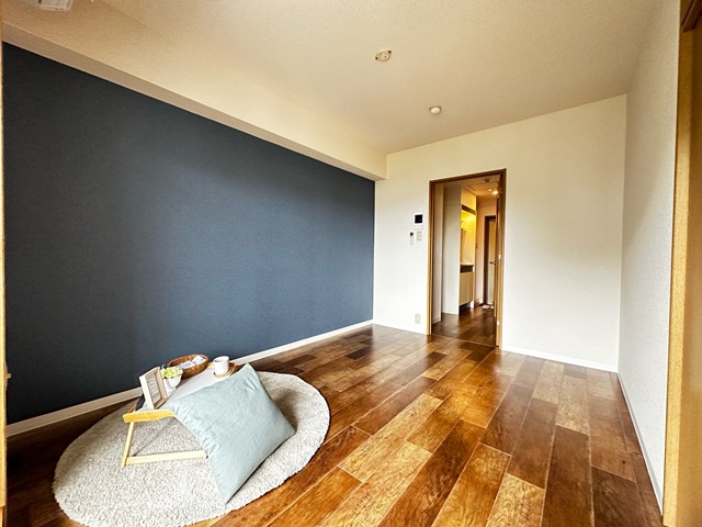 その他部屋・スペース　※参考写真※南向き洋室5.4帖☆クローゼットがあります！お洋