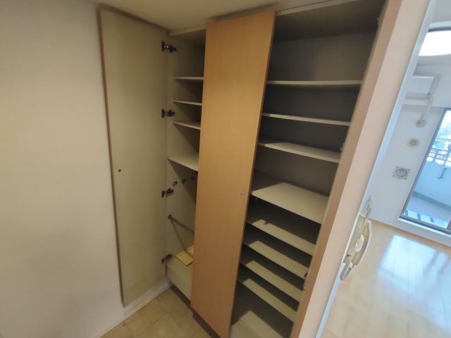 収納