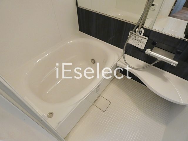 バス・シャワールーム　一日の疲れを流すバスルーム