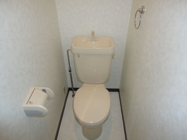 トイレ　清潔感のあるトイレ