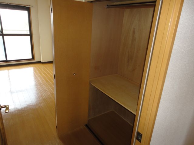 収納　高さのある収納