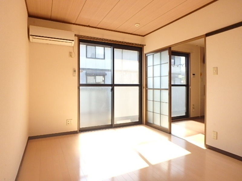 居室・リビング　図面と現状に相違がある場合には現状を優先