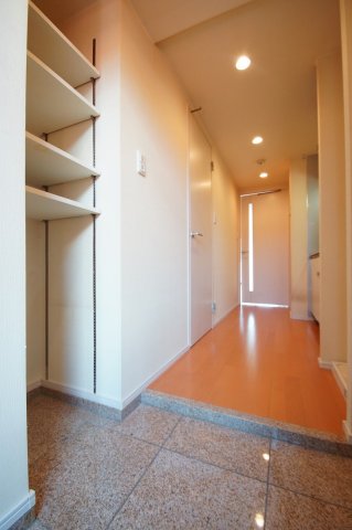 玄関　玄関から。