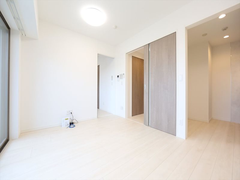 その他　ＬＤＫ11帖　洋室5帖と繋げても仕切っても使えます