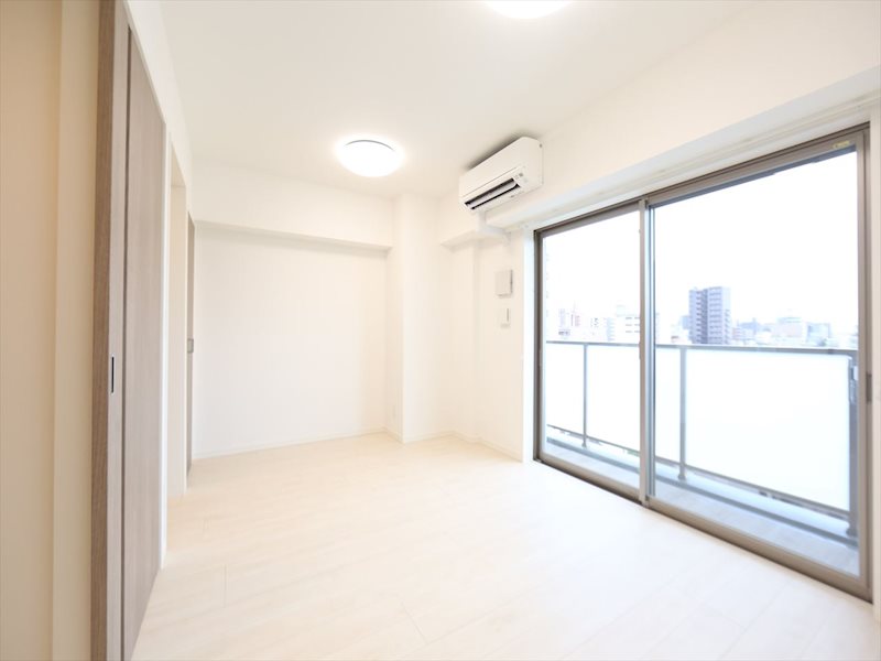 バルコニー　ＬＤＫ11帖　洋室5帖と繋げても仕切っても使えます