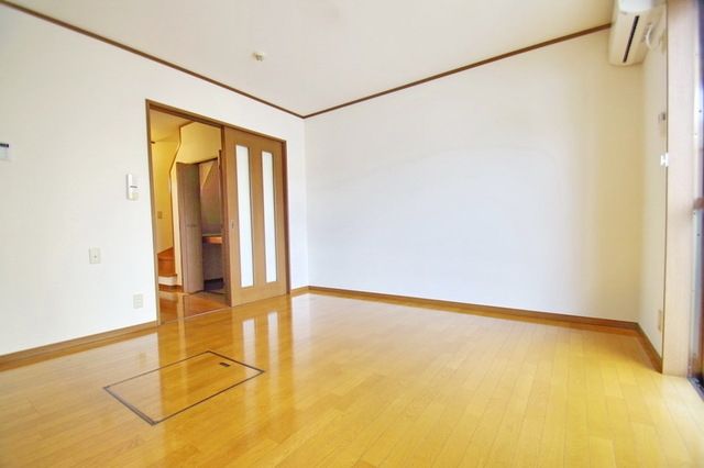 居室・リビング　タウンハウジング稲田堤店までお問い合わせください★