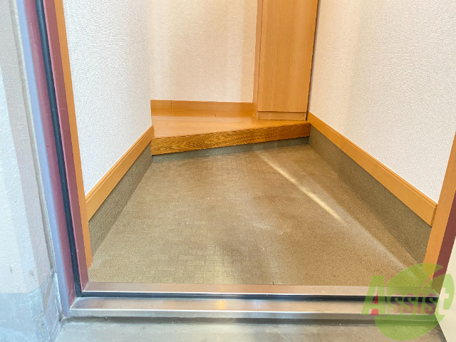 玄関　玄関から見たお部屋です。奥行きで広さが伝わりますでしょうか。