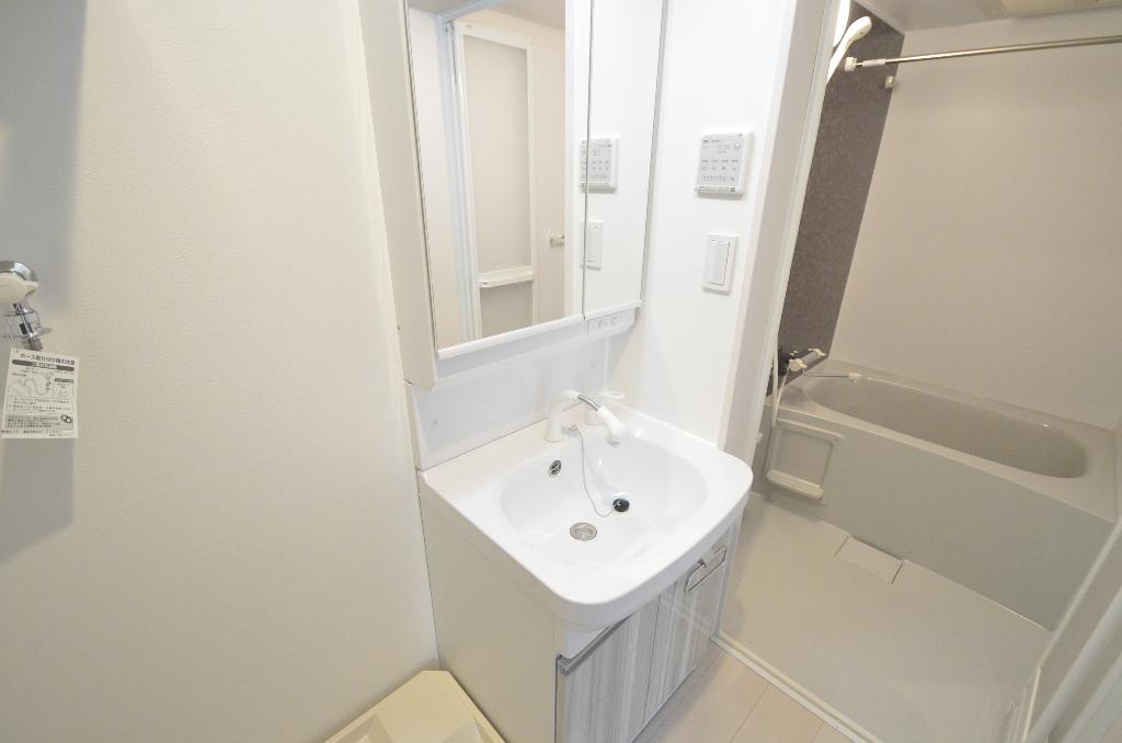 洗面設備　洗髪洗面化粧台