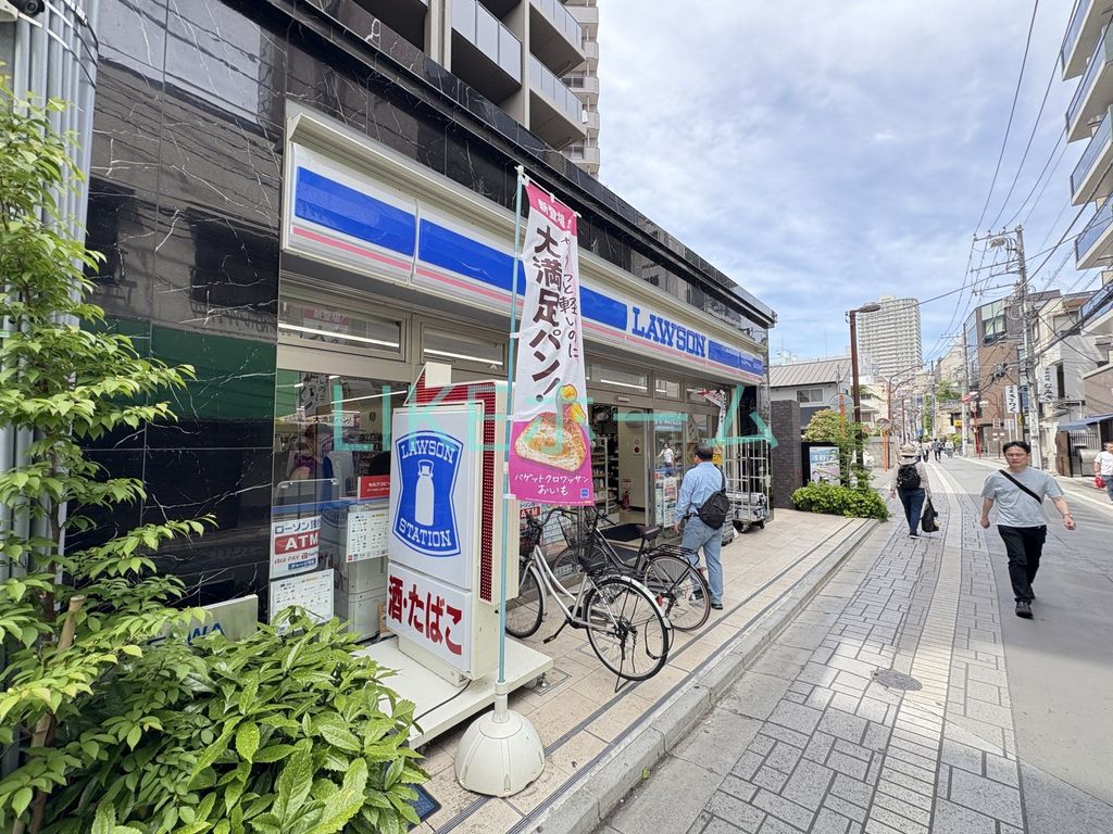 コンビニ　ローソン 船橋本町四丁目南店（コンビニ）まで560m