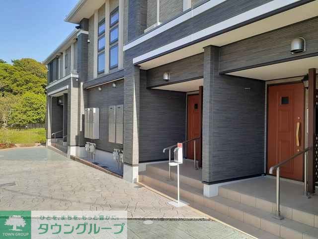 エントランス　★お問い合わせはタウンハウジングまで★