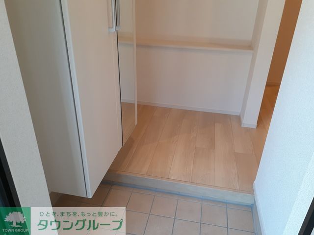 玄関　★お問い合わせはタウンハウジングまで★