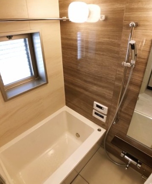 バス・シャワールーム