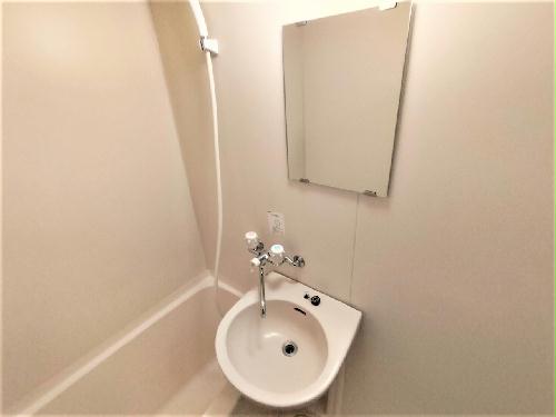 洗面設備　設備仕様は号室により異なる為、現況を優先致します。