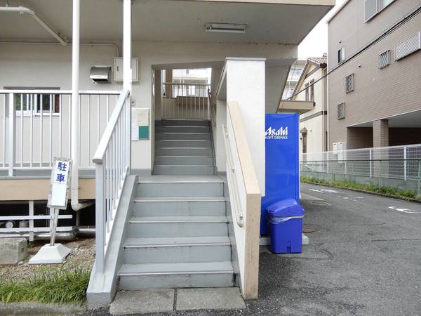 エントランス　毎日通るエントランスはこのようになっています