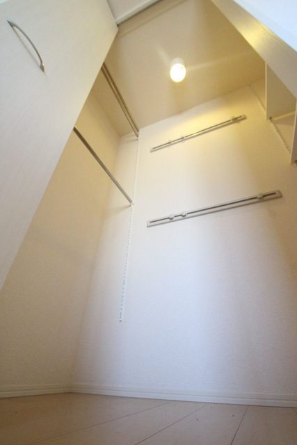 収納　ウォークインクローゼットあります