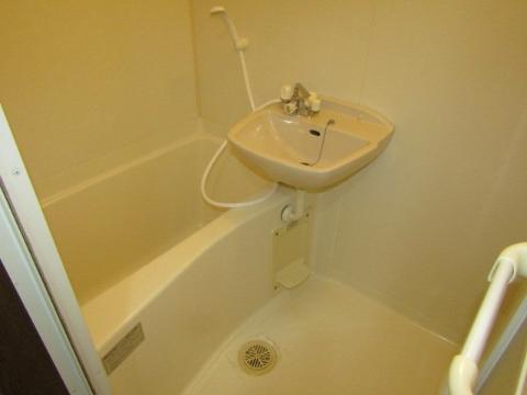 バス・シャワールーム　バス