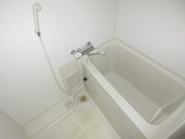 バス・シャワールーム　お風呂です