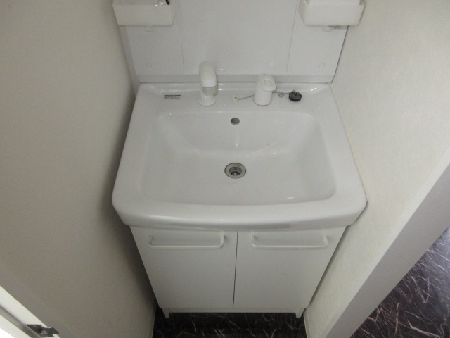 洗面設備　洗面台です